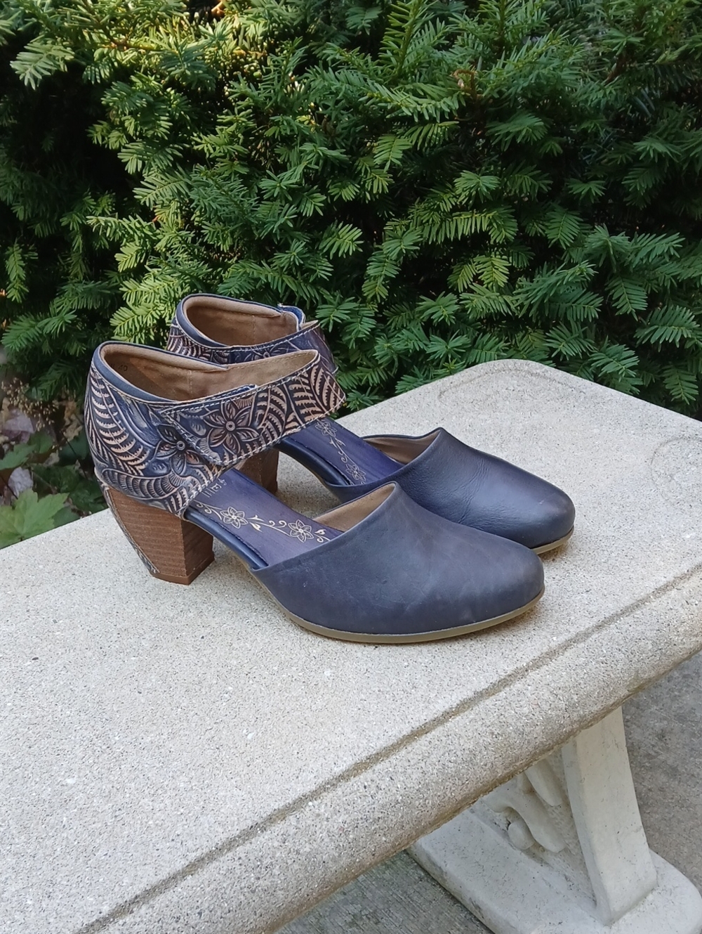 L'Artiste by Spring Step Toolie Mary Jane Pumps in Navy/Blue Sz40(9)cottagecore
